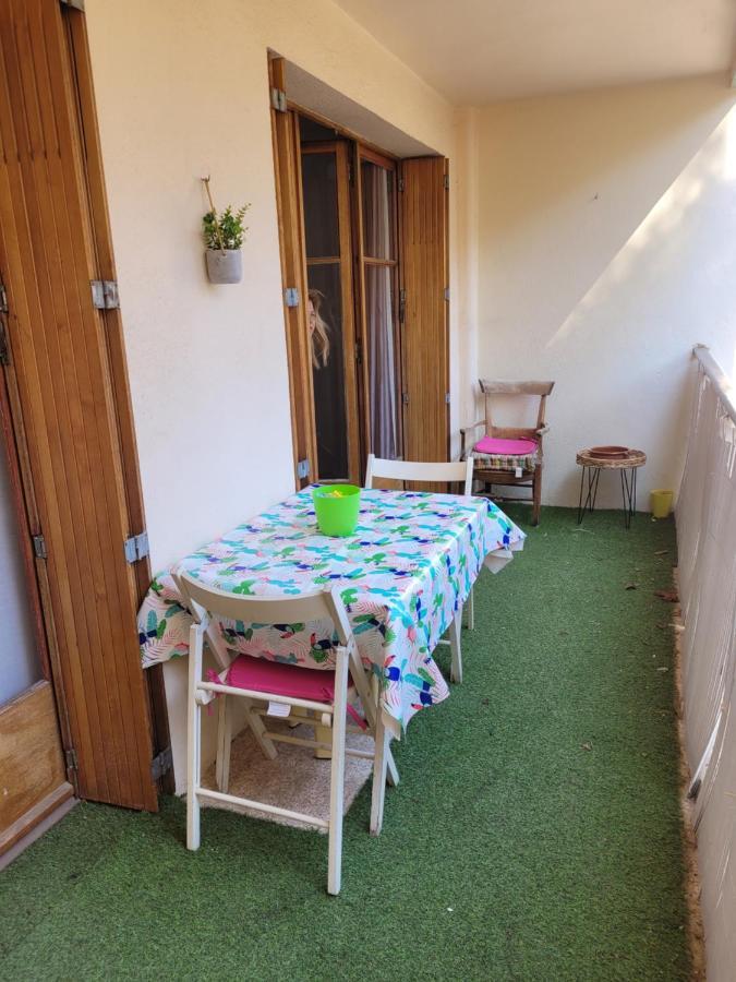Ferienwohnung Au Calme, 200M Du Centre T2 Avec Balcon Et Parking Cassis Exterior foto