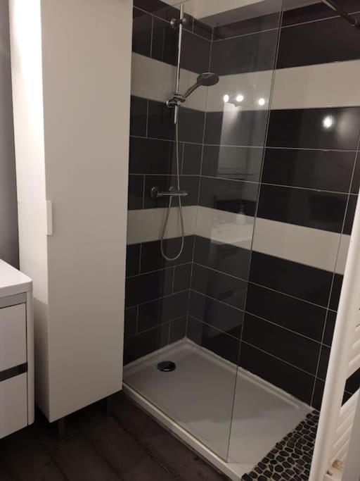 Ferienwohnung Au Calme, 200M Du Centre T2 Avec Balcon Et Parking Cassis Exterior foto